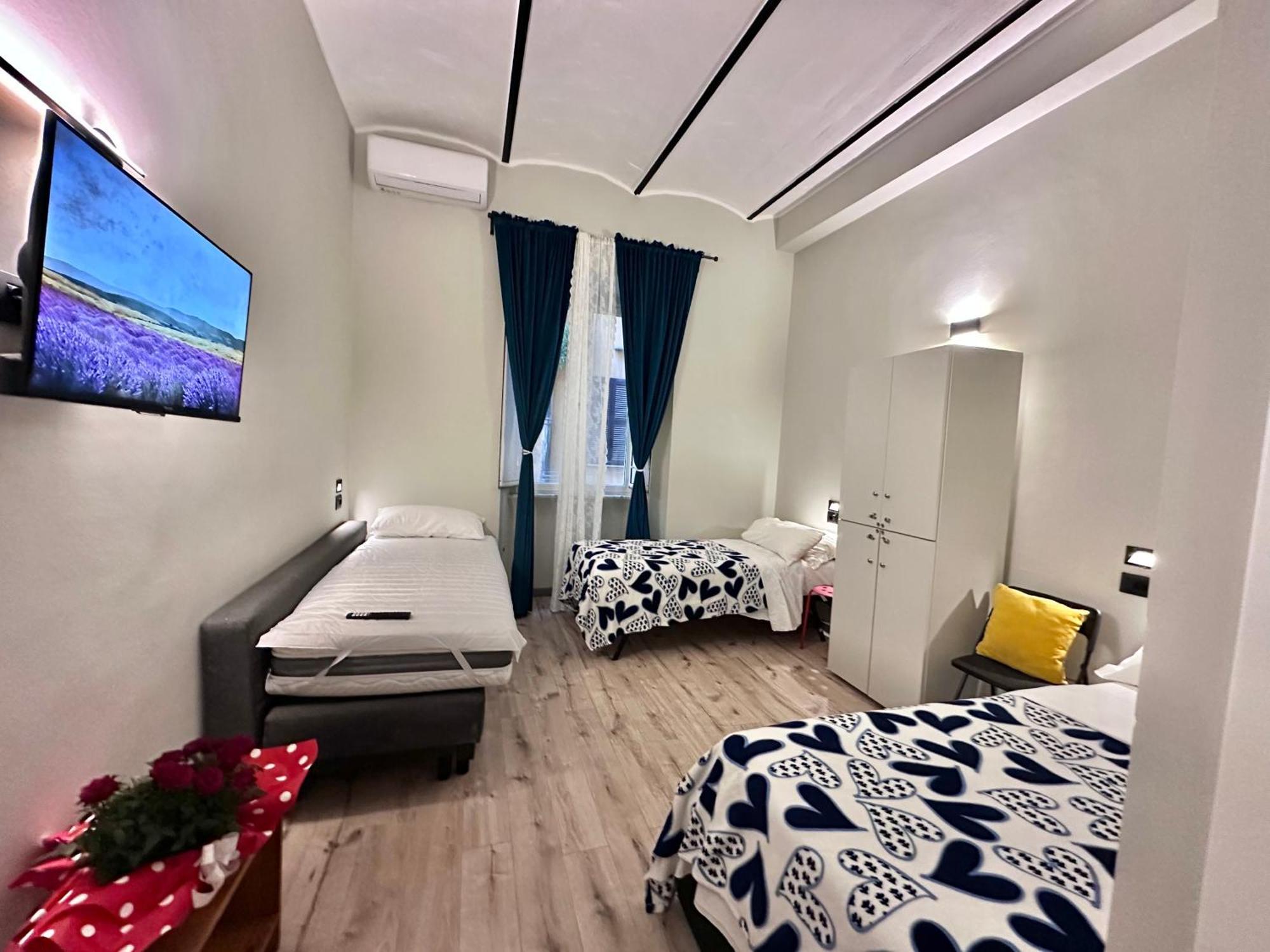 Roman Holidays Екстер'єр фото